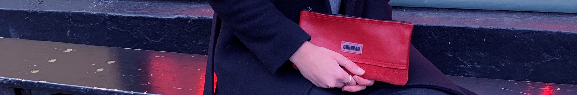 BRIEFTASCHEN & CLUTCHES