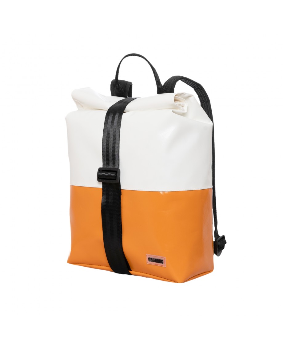 TwocoloredBackpackNorrStrap-09