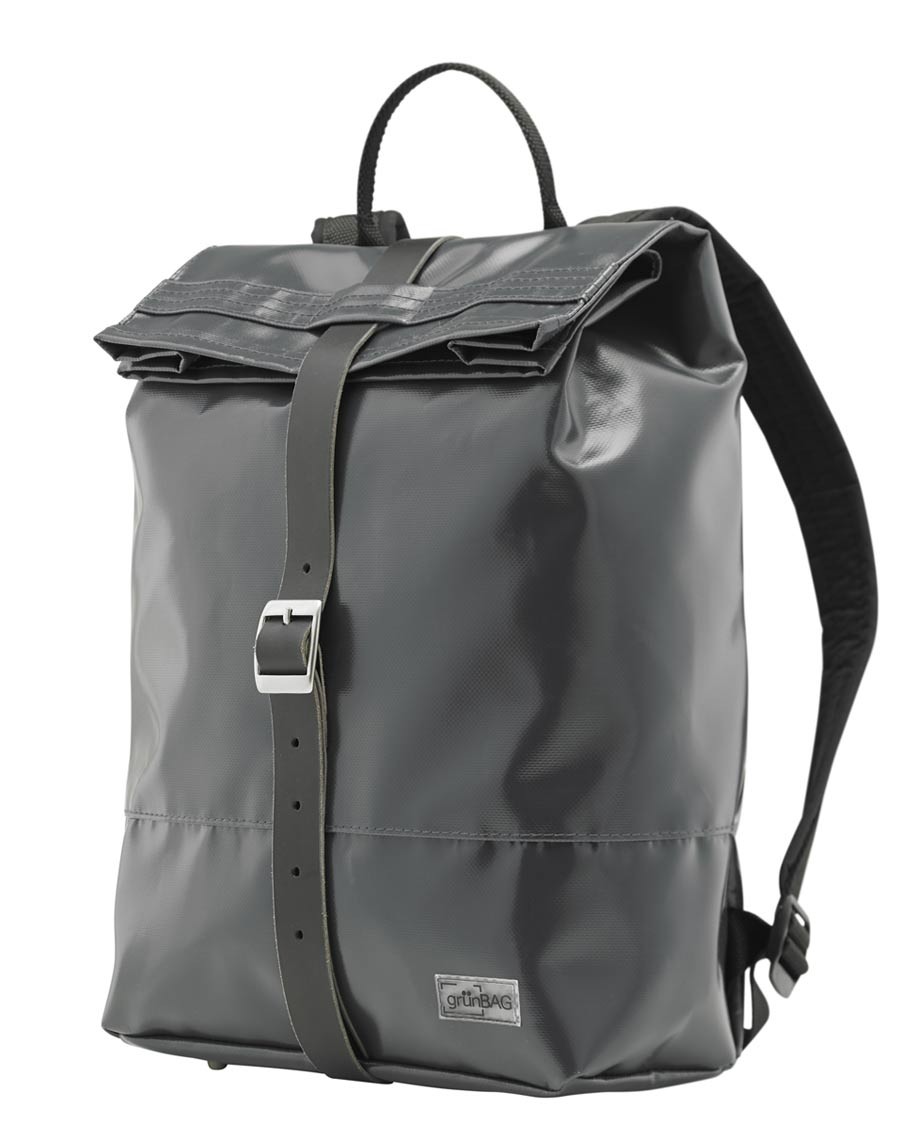 GrauerRucksackLiv-05