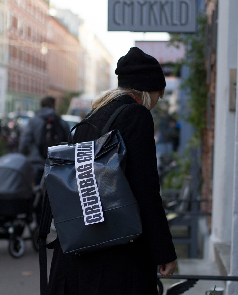 Grauer Rucksack Norr
