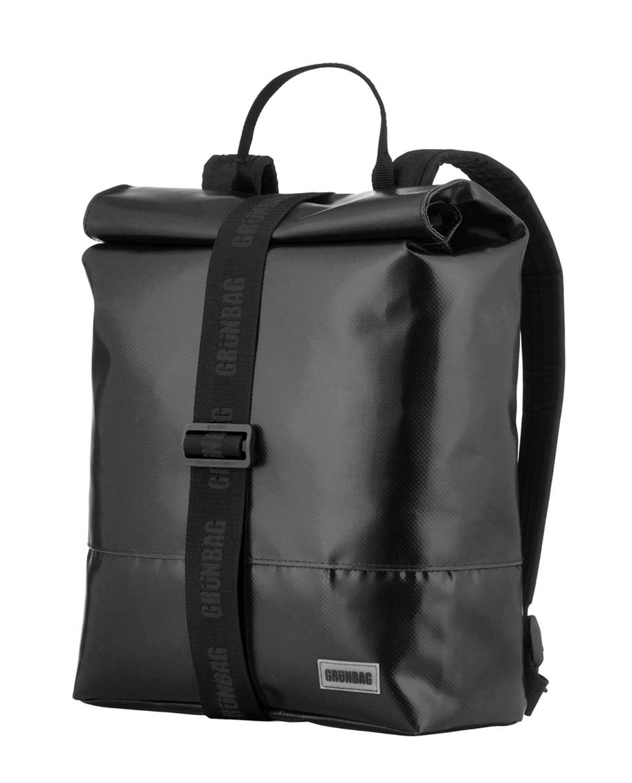 SchwarzerRucksackNorrStraps-012