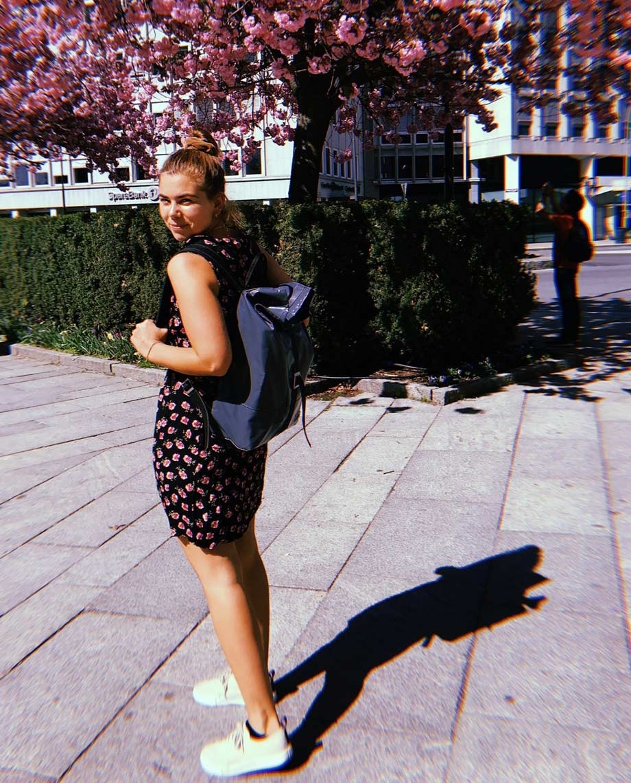 GrauerRucksackLiv-05
