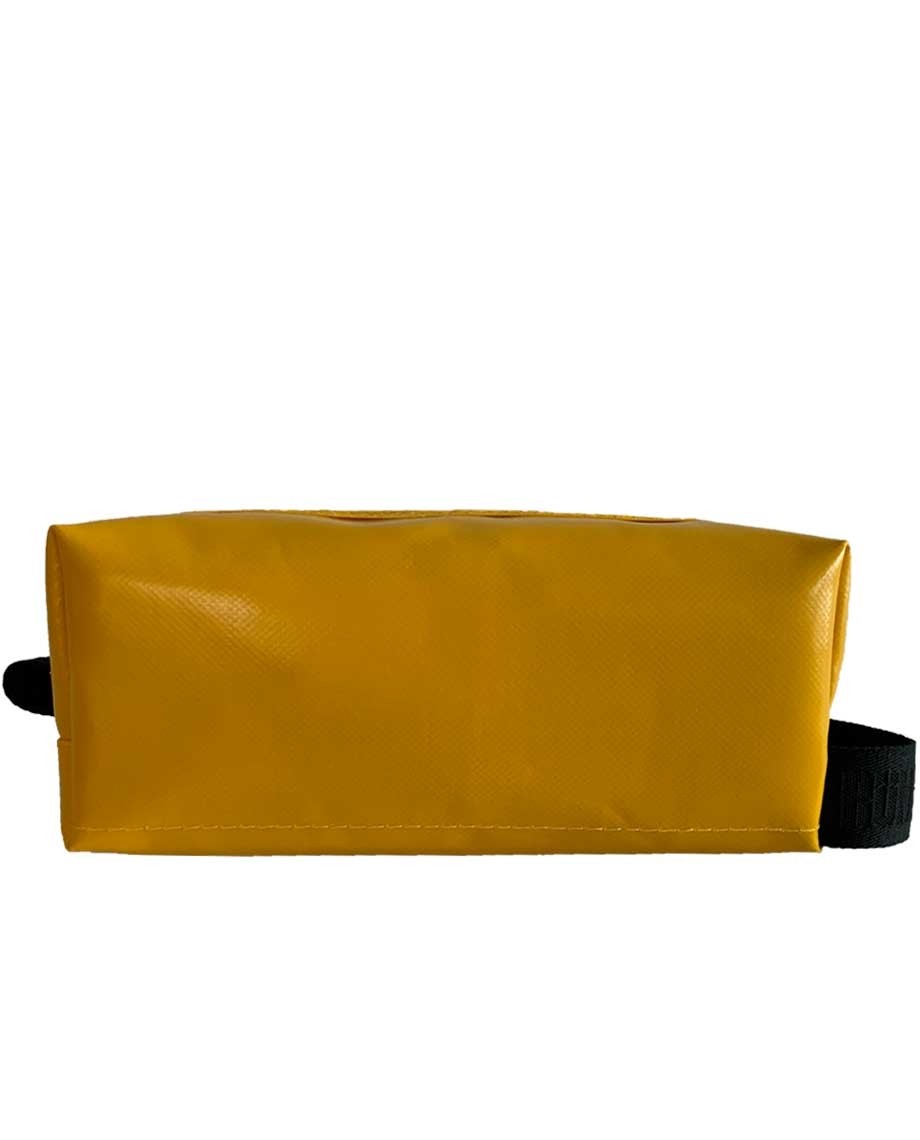 GelbeGRNBAGToiletryMultiCase-08