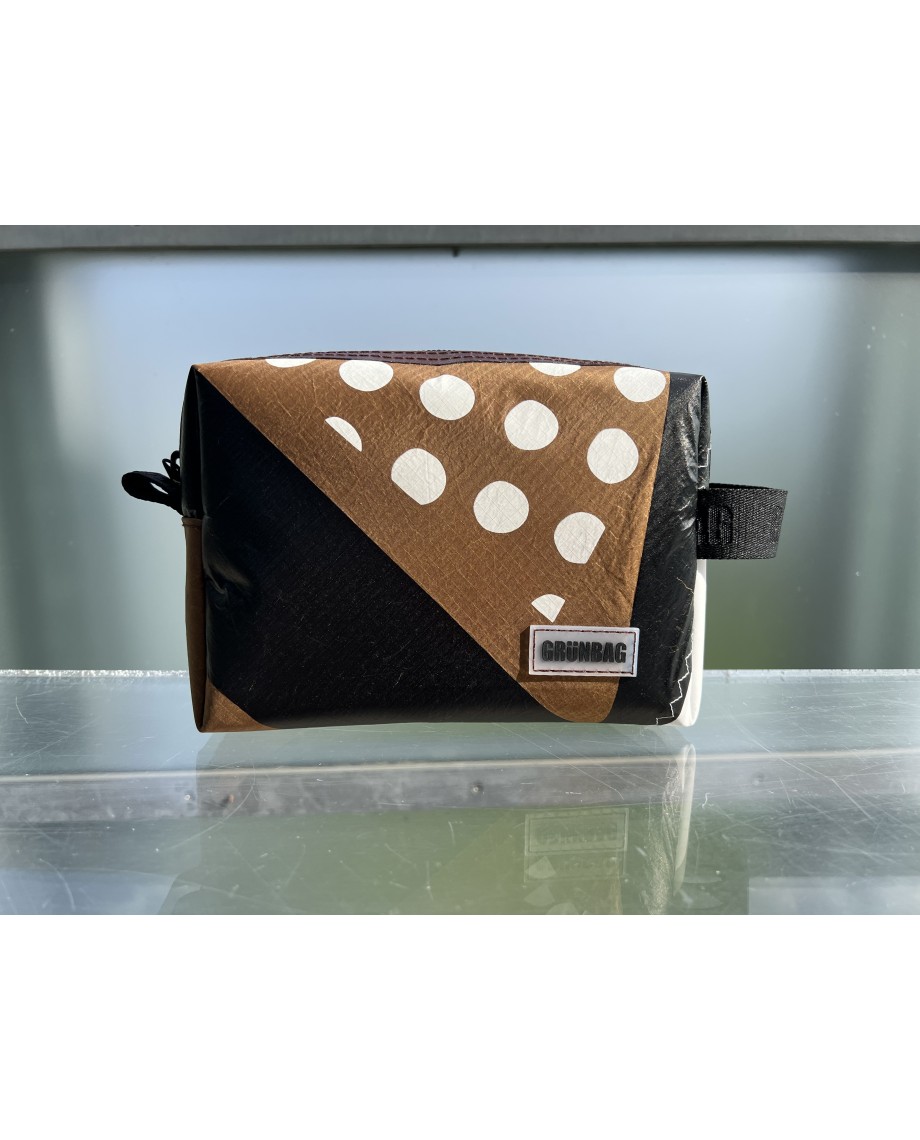 Unique Toiletry Kites #32