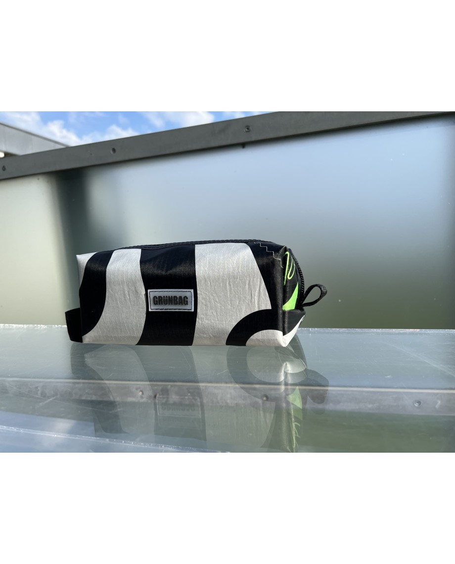 Unique Kites Toiletry Multi Case #6
