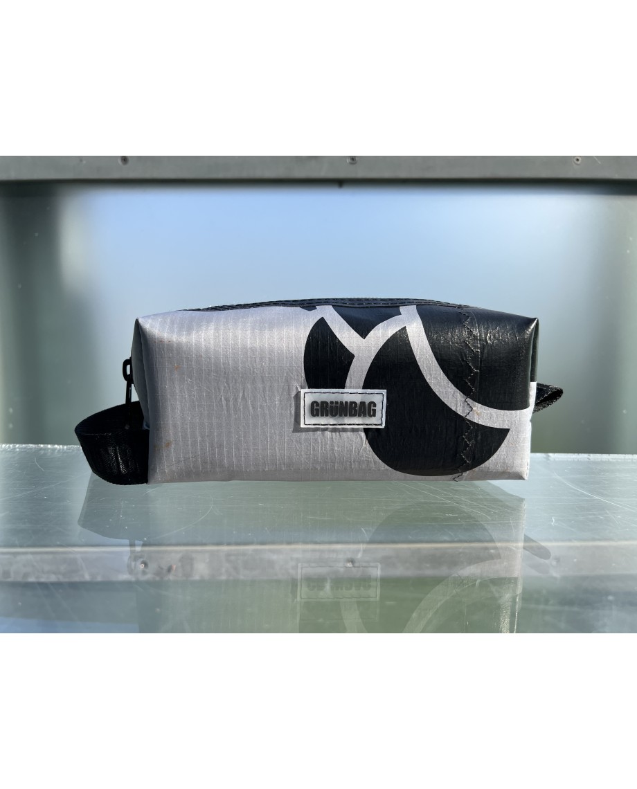 Unique Kites Toiletry Multi Case #12