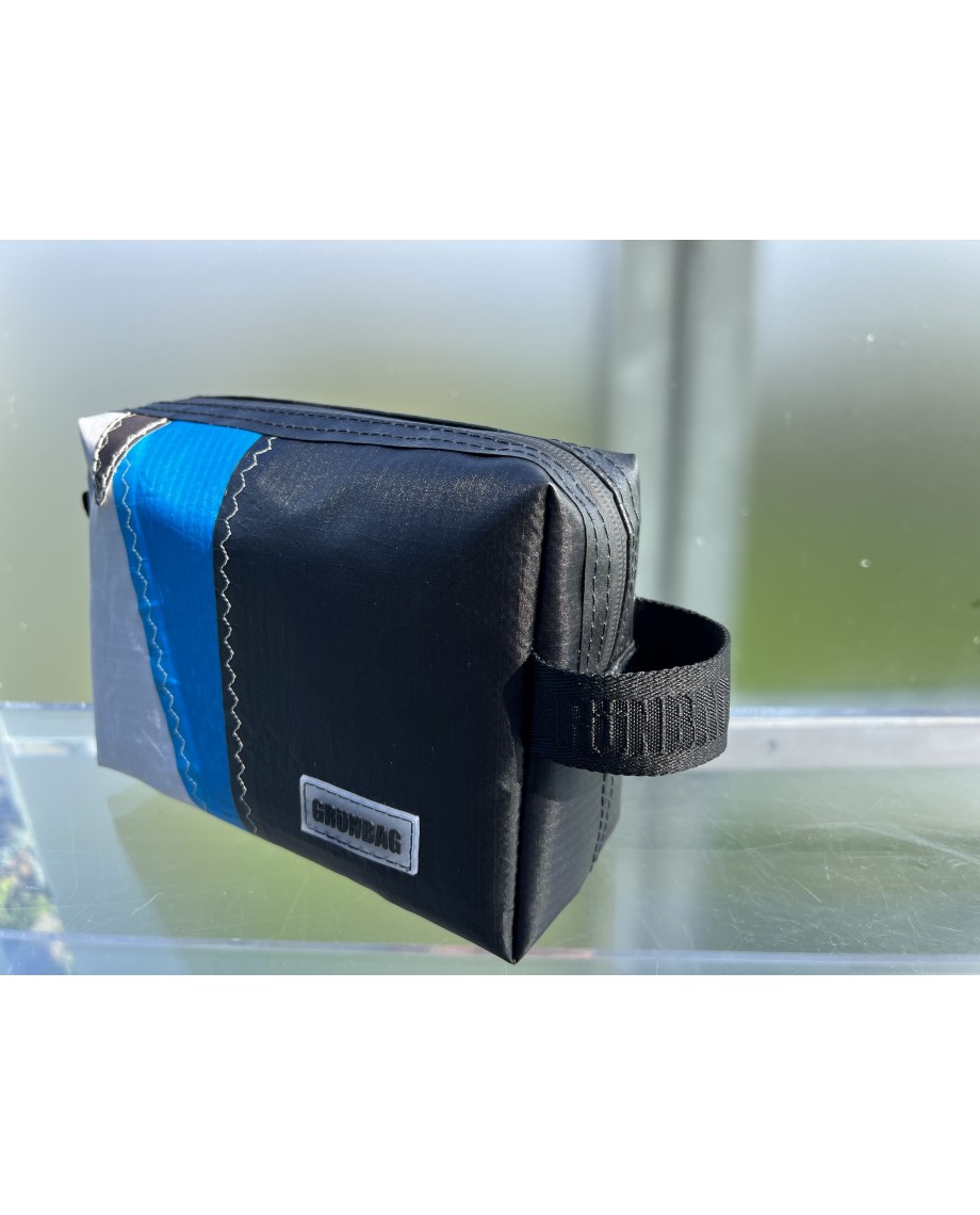 UniqueToiletryKites31-024