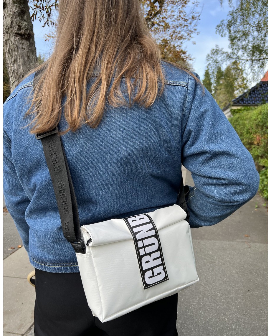 Weiße Crossbody Go