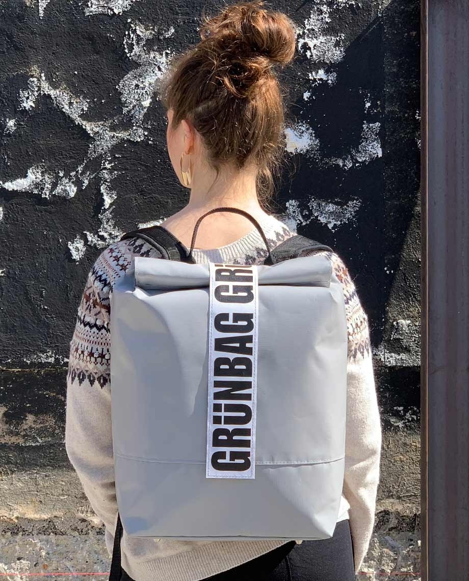 Hellgrauer Rucksack Norr