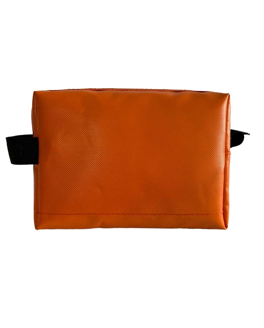 OrangeGRNBAGToiletry-07