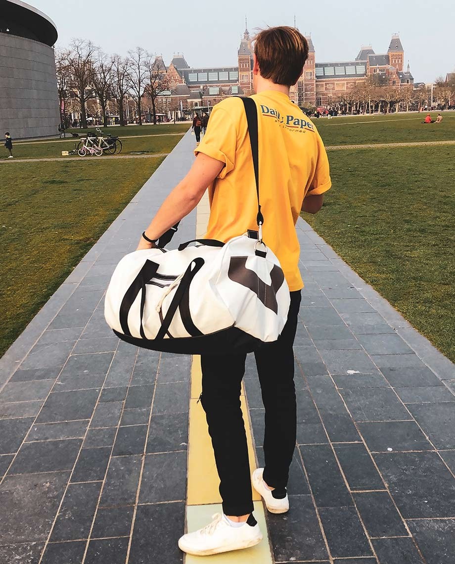Gro e Sporttasche von GR NBAG Stilvolle Tasche aus recycelten Segel